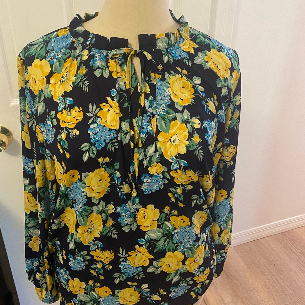 Women blouse